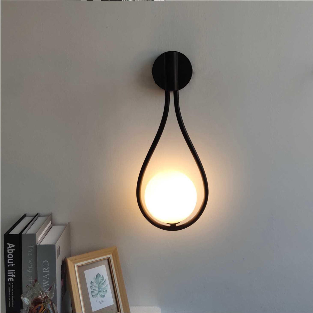 Wandlamp Vormlux Nord — ijzer en glas, zwart of goud — afbeelding 3