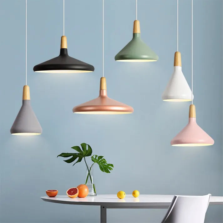 Hanglamp Kegel — aluminium en hout, fitting E27 — afbeelding 1