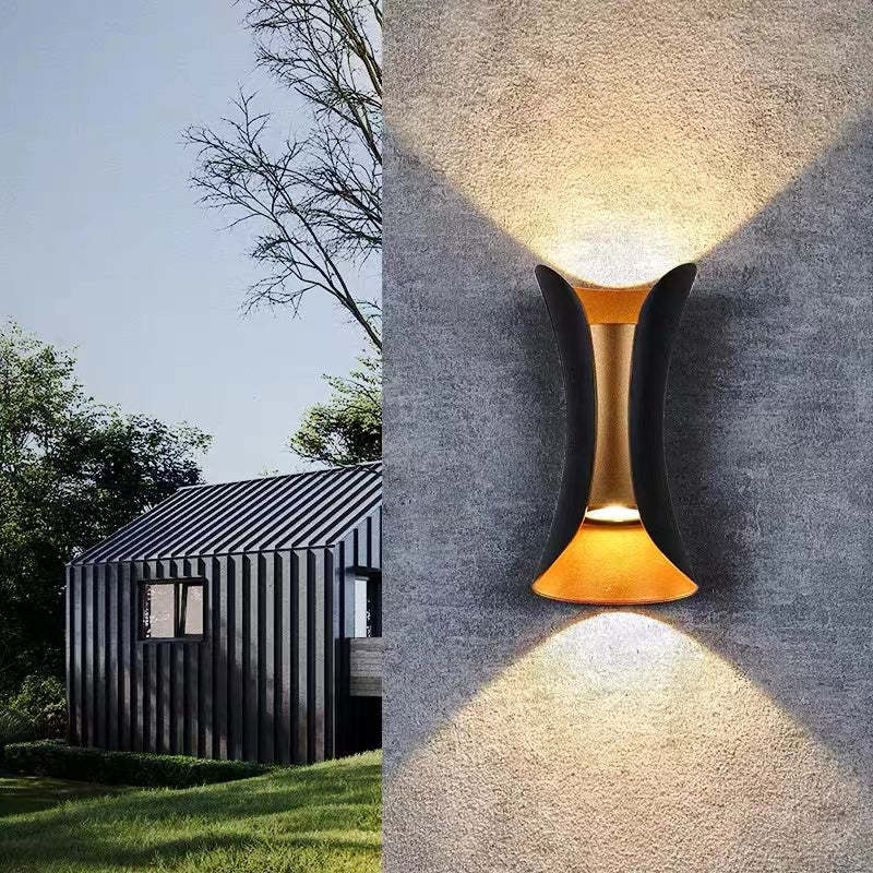 Buitenwandlamp Blok — metaal en acryl, 6 tot 30 W — afbeelding 1