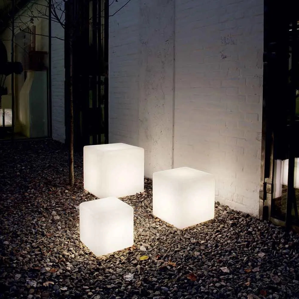 Buitenlamp Kubus — polyetheen, accu, afstandsbediening — afbeelding 2