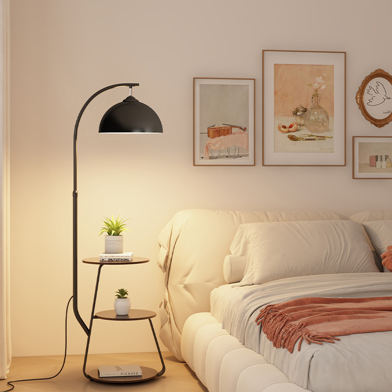 Vloerlamp Noord — met bijzettafel, ijzer, H 162 cm — afbeelding 1