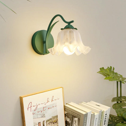 Wandlamp Lelietje — metaal en acryl, drie kleuren — afbeelding 1
