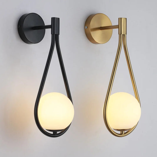 Wandlamp Vormlux Nord — ijzer en glas, zwart of goud — afbeelding 1